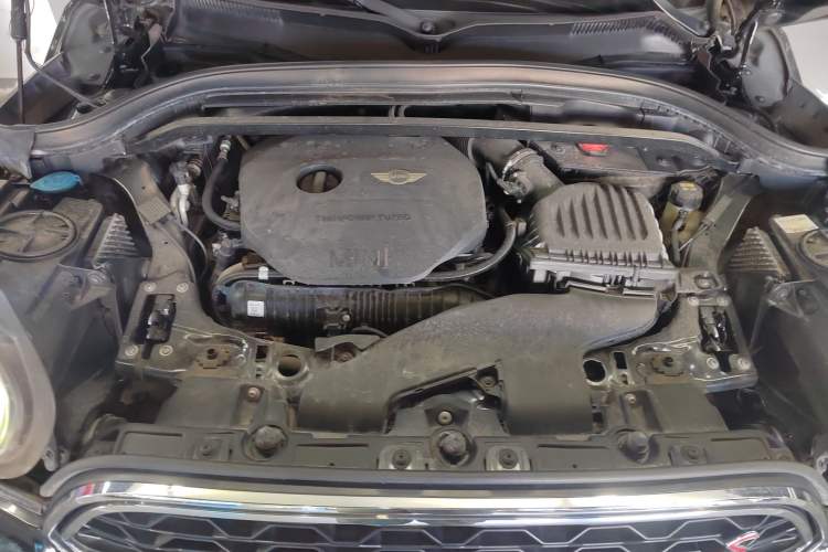 Used  Countryman 2017 2.0T COOPER S ALL4 for car enthusiasts
