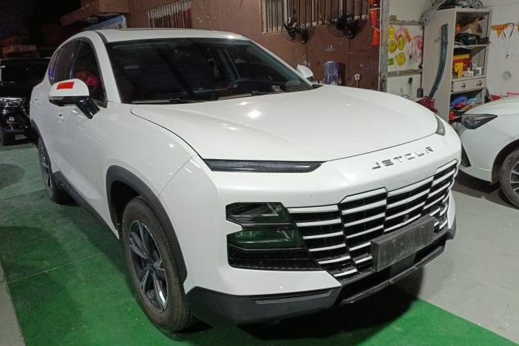 Used JETOUR Dashing 2024 1.5T DCT Starlight Shine Pro Edition
