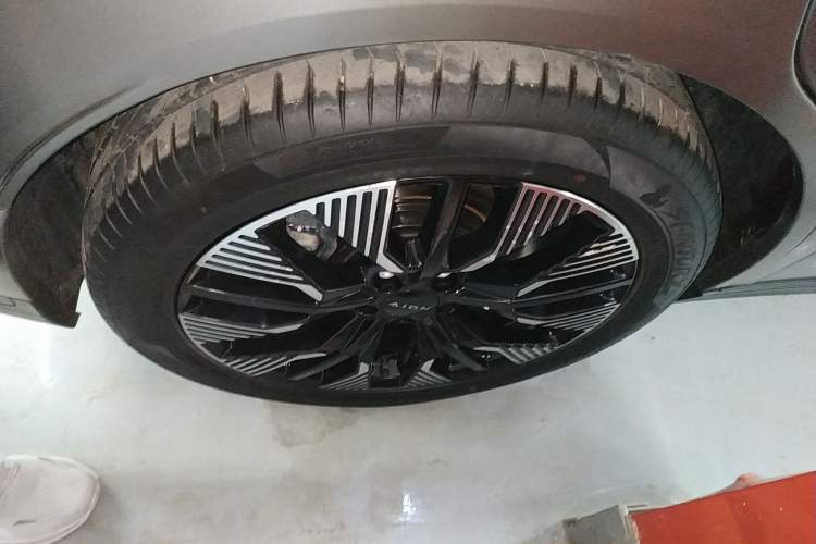 Used AION Y 2021 70 Tech Vitality Edition