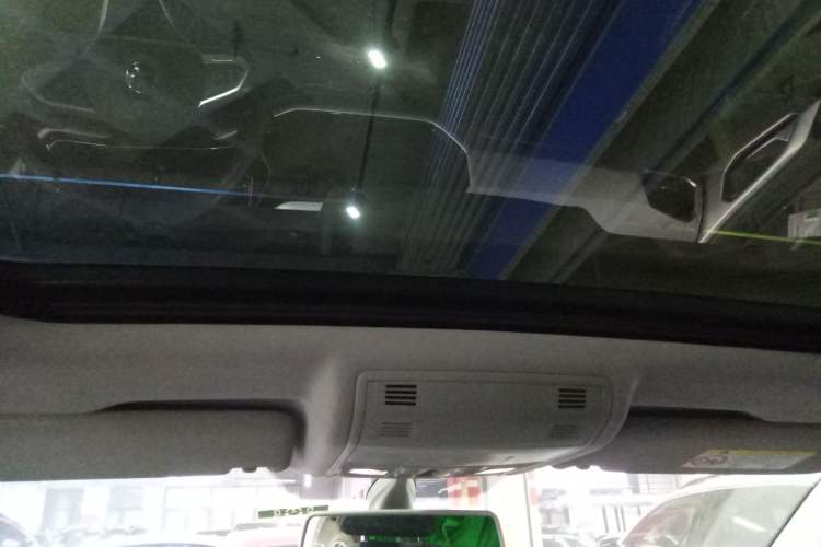 Used Volkswagen Tacqua 2021 280TSI DSG R-Line Smart Connectivity Version