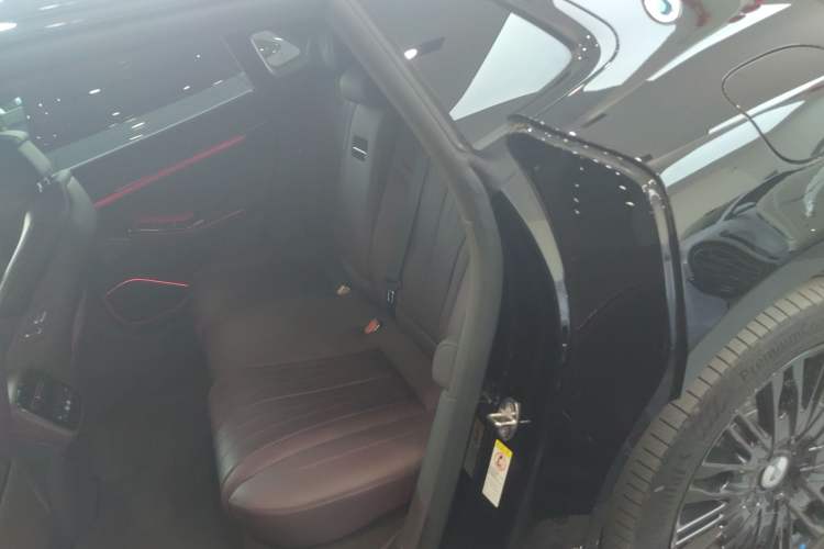 Used Denza Z9GT 2024 1100 Four-Wheel Drive Ultra Version
