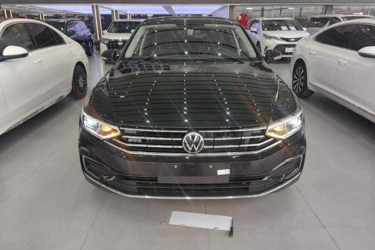 Used Volkswagen Magotan GTE Plug-in Hybrid 2022 GTE Luxury Model
