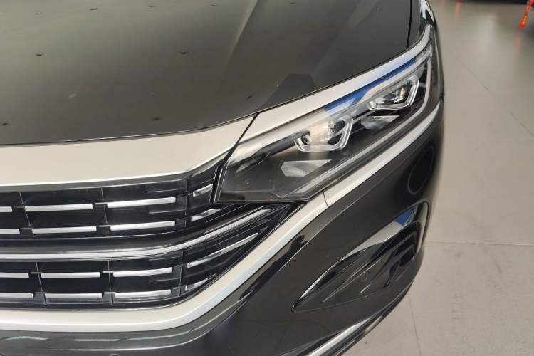 Used Volkswagen Passat 2024 380TSI Dragon Glory Edition
