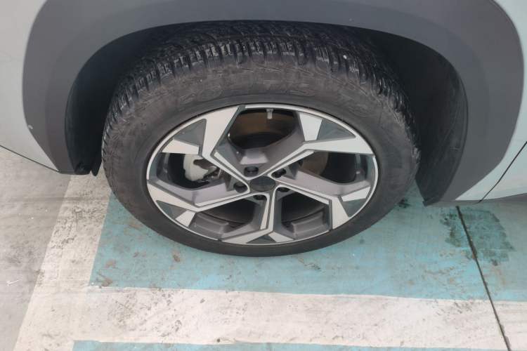 Used Geely Auto FX11 2024 1.5TD DCT Prestige Edition
