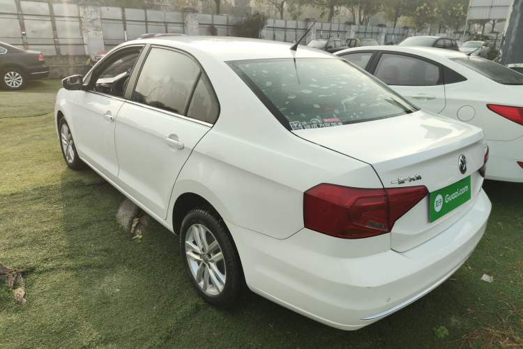 Used Volkswagen Jetta 2017 1.5L Manual Comfort Model