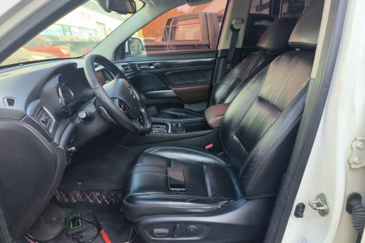 Used GAC Trumpchi GS7 2017 320T Two-Wheel-Drive Luxury Smart Connectivity Model