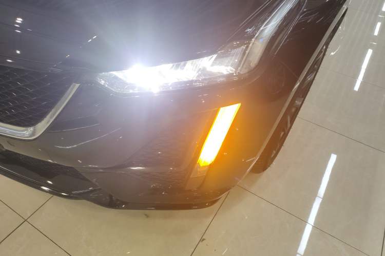 Used Cadillac CT5 2023 28T Prestige Model
