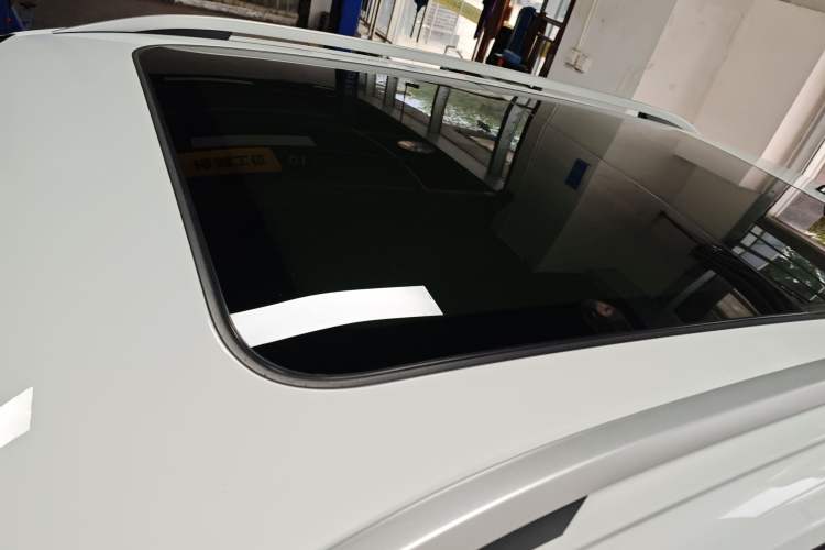 Used Volkswagen Tharu 2023 300TSI Two-Wheel-Drive Moonlight Edition
