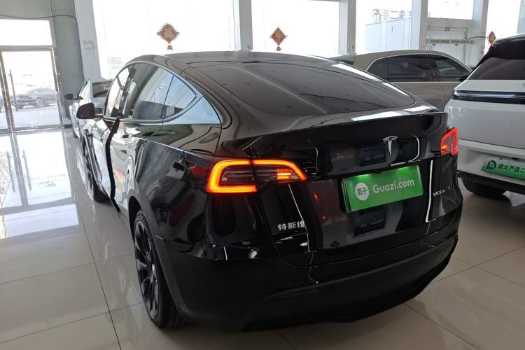 Used Tesla Model Y 2023 Rear-Wheel-Drive Version