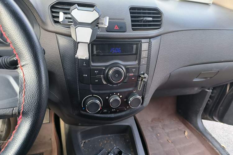 Used Wuling Hongguang 2014 1.5L S Standard Version
