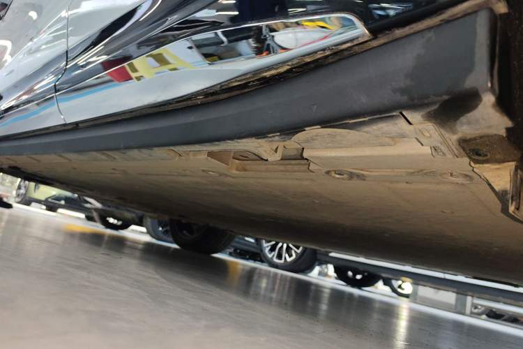 Used Zeekr 7X 2025 100 kWh Long-Range Rear-Wheel Drive with Intelligent Driving Features