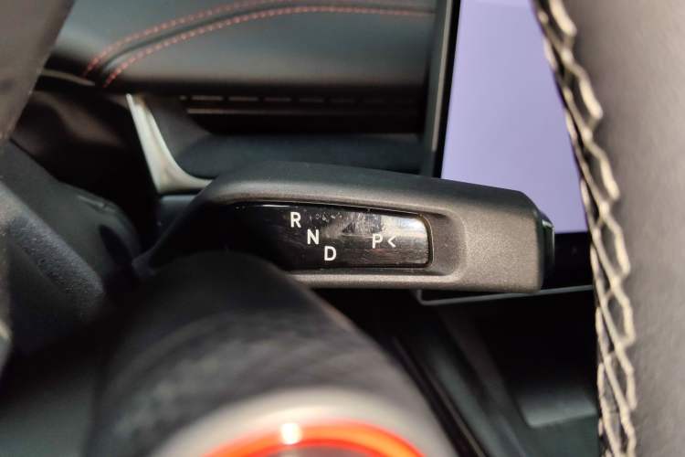 Used  SU7 2024 Rear-Drive Standard Founder Edition
