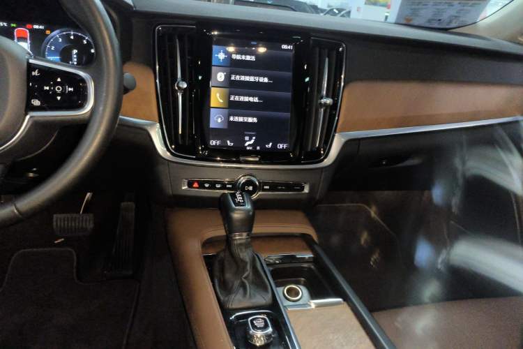 Used Volvo S90 2020 T5 Zhiyi Luxury Edition