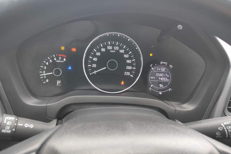 Used Honda Vezel 2020 1.5L CVT Pioneer Edition