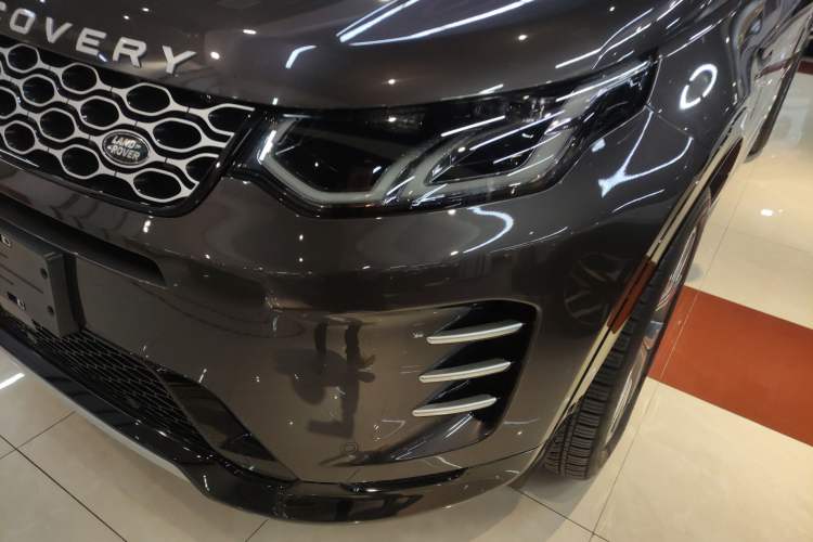 Used Land Rover Discovery Sport 2024 Luxury Custom Edition

