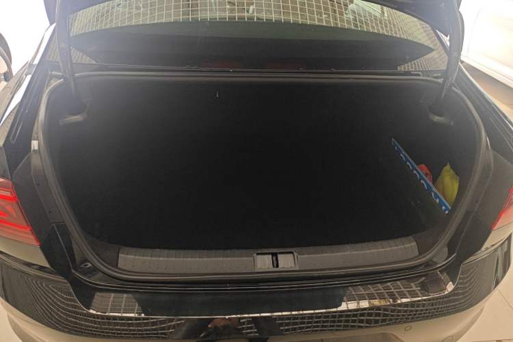 Used Volkswagen Magotan 2025 Zhongxiang Version 280TSI DSG Comfort Edition
