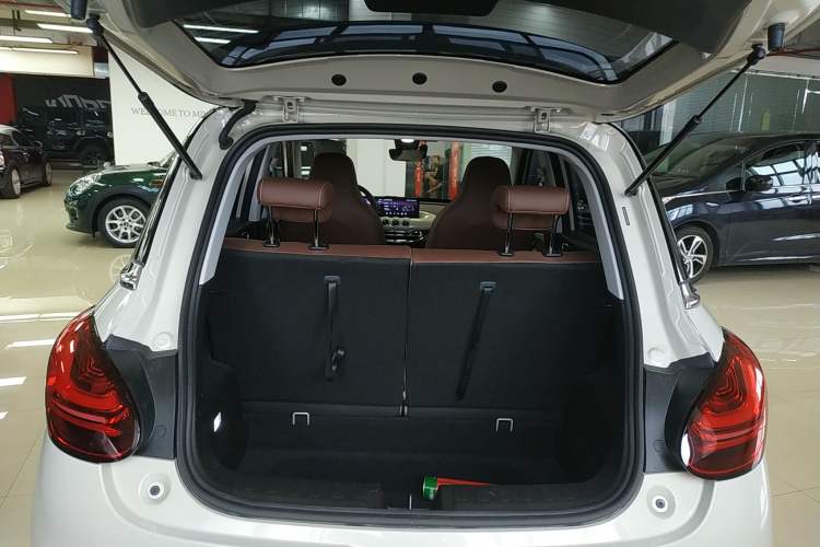 Used Wuling Bingo 2023 333 km Lingxi Connected+ Version
