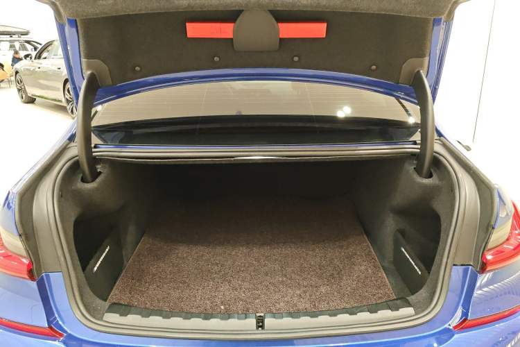 Used BMW 3 Series 2021 Restyled 325Li M Sport Package
