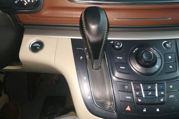 Used Buick GL8 2018 28T Prestige Version China VI Standard