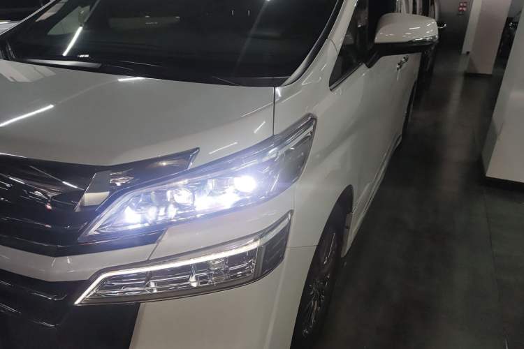 Used Toyota Vellfire 2020 Dual-Engine 2.5L HV Prestige Edition
