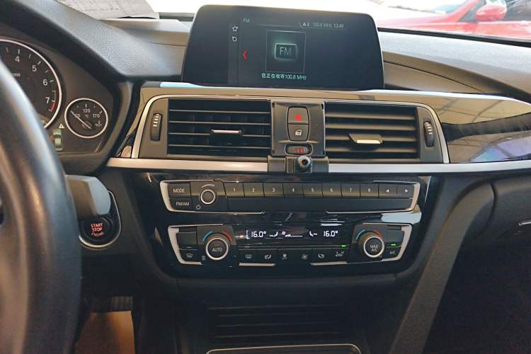 Used BMW 3 Series 2018 320Li Fashion Model
