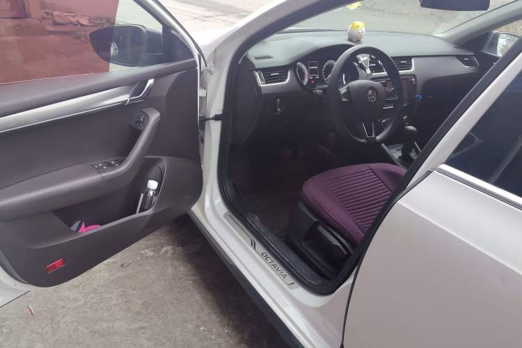 Used Skoda Octavia 2018 Station Wagon TSI280 DSG Luxury Edition