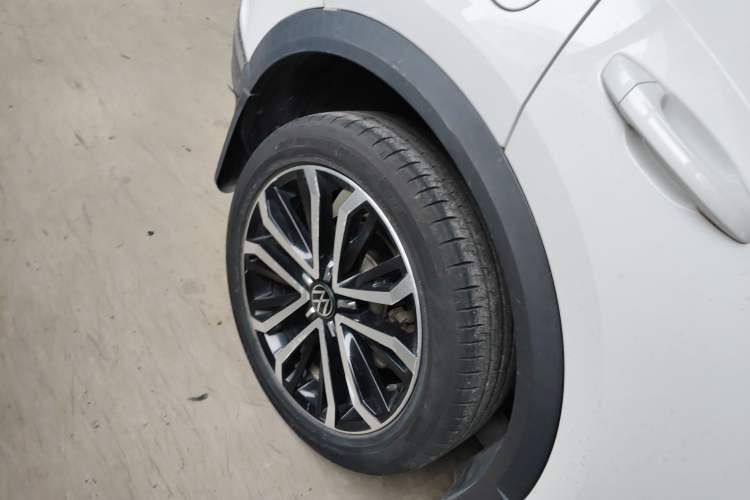 Used Volkswagen T-ROC 2021 280TSI DSG Two-Wheel Drive Comfort Connect Edition