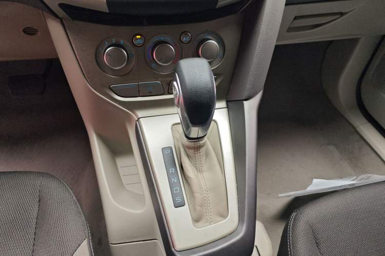 Used Ford Focus 2012 Sedan 1.6L Automatic Comfort Model
