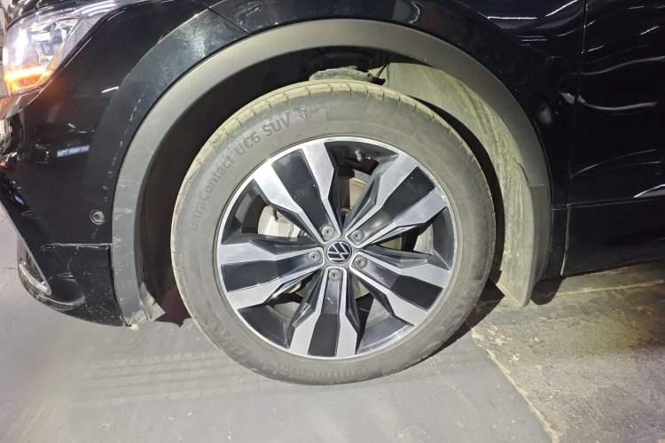 Used Volkswagen Tiguan L 2022 330TSI Automatic Two-Wheel Drive R-Line Enhanced Edition
