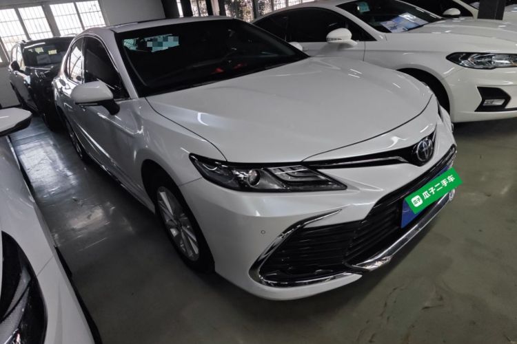 Used Toyota Camry 2023 2.0G Luxury Edition

