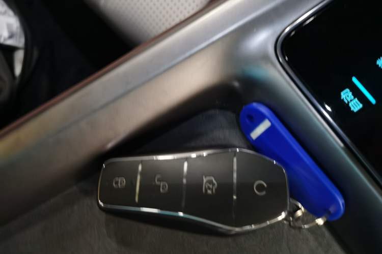 Used BYD Seal 2023 DM-i 1.5L 121km Prestige Model