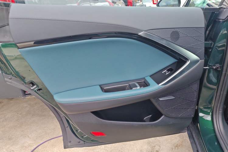 Used MG 7 2023 1.5T DCT Luxurious Supreme Edition
