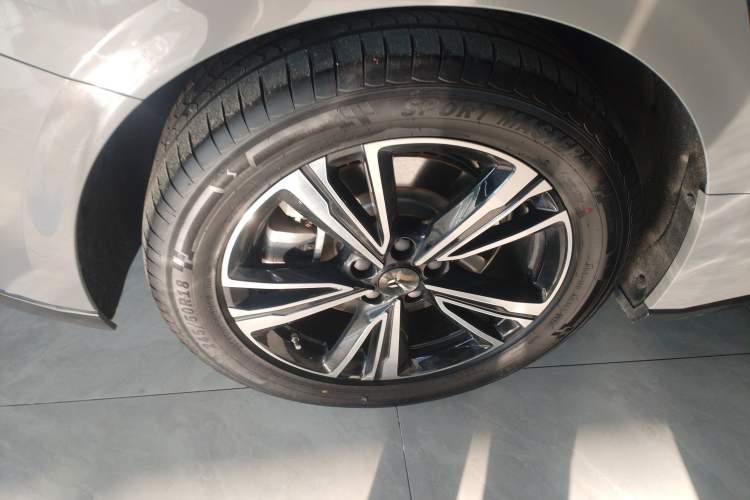 Used Hongqi EH7 2024 690 Pro
