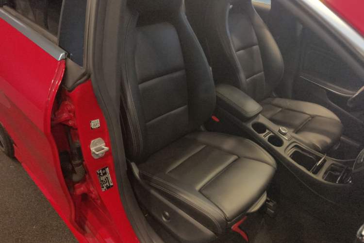 Used Mercedes-Benz CLA 2017 Facelifted CLA 200 Stylish Edition
