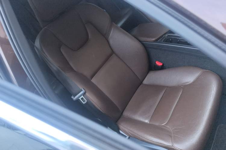 Used Volvo XC60 2021 T5 4x4 Smart Luxury Edition