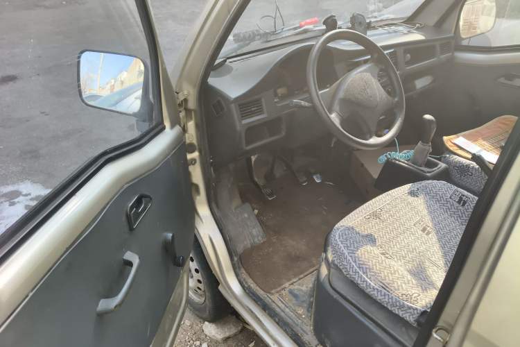 Used Wuling Zhiguang 2013 1.0L Practical Version