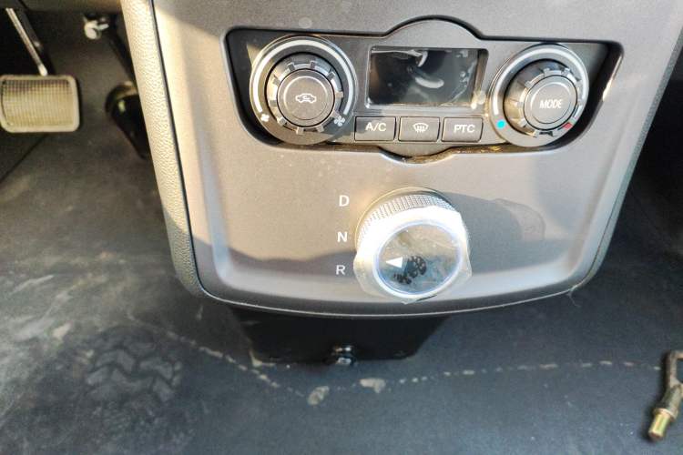 Used Foton Intelligent Blue Elf E7 2024 Facelifted All-Electric Van Flat Roof 2 Seats Evey Lithium Energy 41.86 kWh
