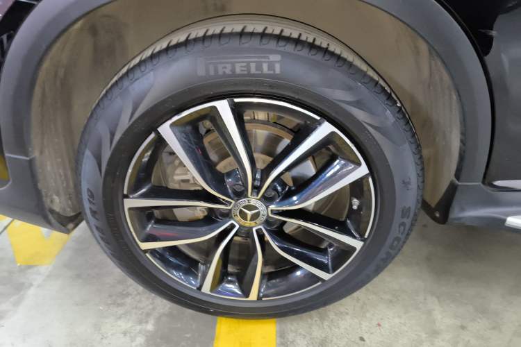 Used Mercedes-Benz GLC 2021 GLC 300 L 4MATIC Dynamic Model
