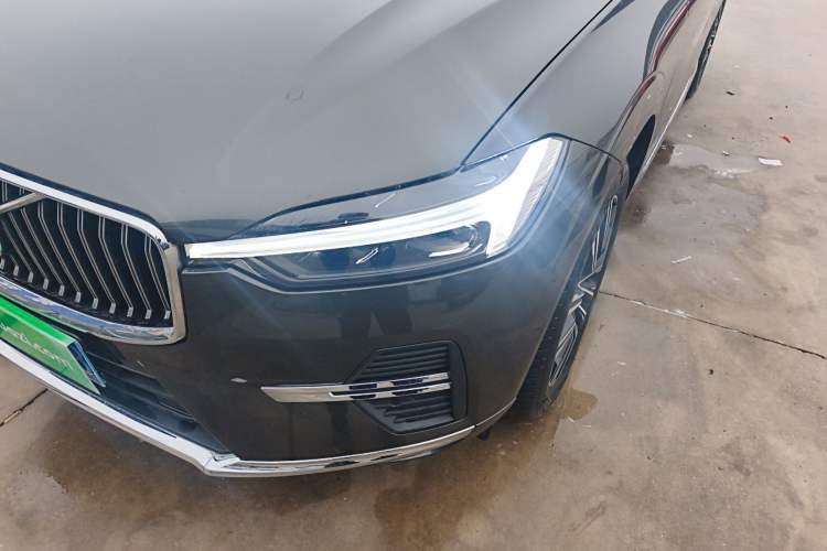 Used Volvo XC60 2022 B5 4x4 Smart Luxury Edition
