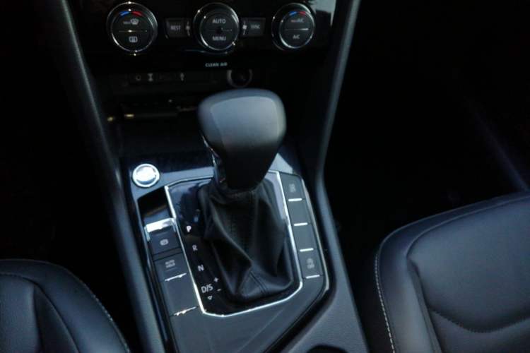 Used Volkswagen Tiguan L 2018 330TSI Automatic Two-Wheel Drive Comfort Edition
