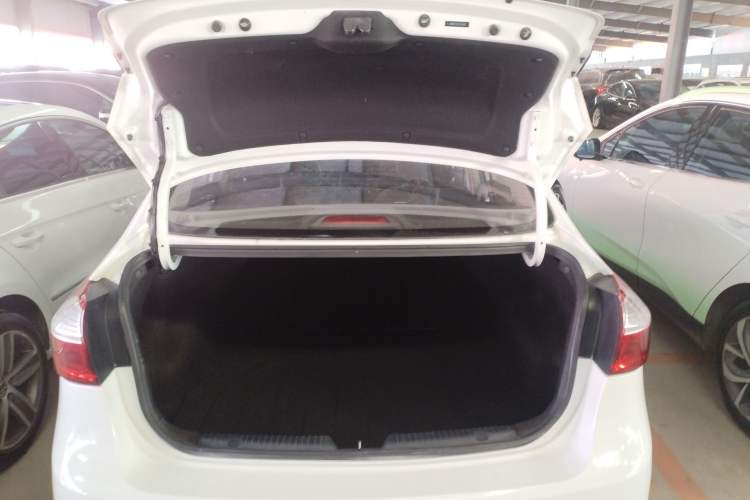 Used Kia K3 2016 1.6L Automatic with Sunroof