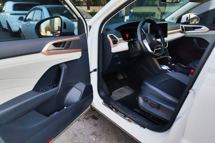 Used Volkswagen Tharu 2023 300TSI Two-Wheel-Drive Full Moon Edition