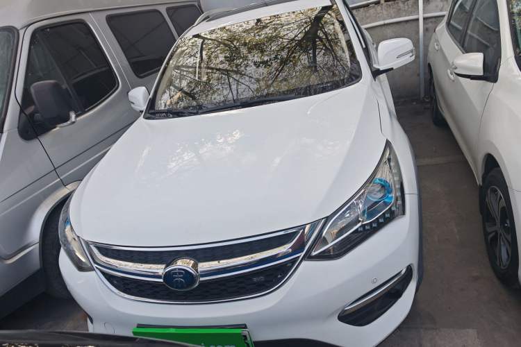 Used BYD Song New Energy 2017 Song DM 1.5TID All-Wheel Drive Luxury Model
