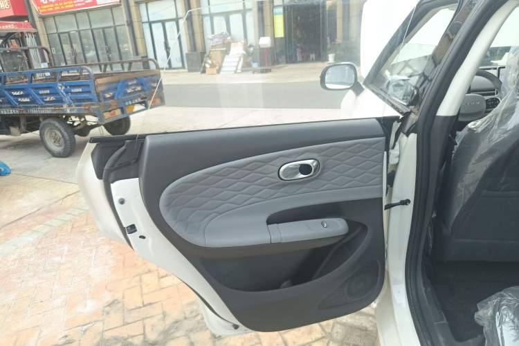 Used Dongfeng NAMMI 01 2024 New Edition 330 Plus Smart+
