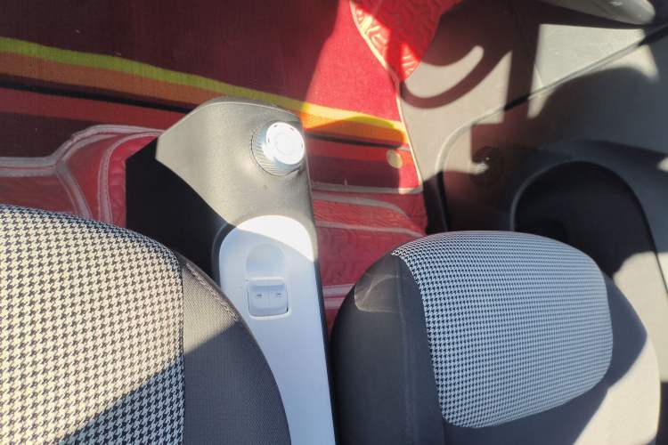 Used Wuling Hongguang MINIEV 2024 3rd Generation 215km Advanced Version
