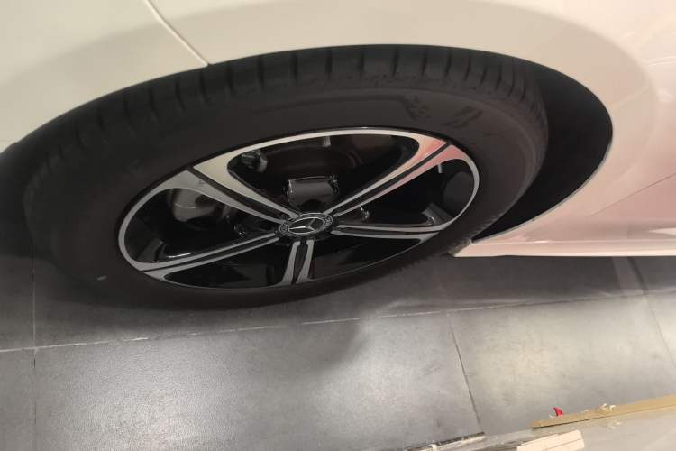 Used Mercedes-Benz A-Class 2022 Second Facelift A 200 L Sport Sedan Fashion Version