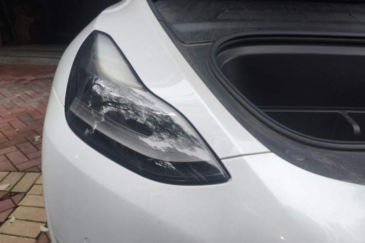 Used Tesla Model Y 2022 Long-Range All-Wheel-Drive Version
