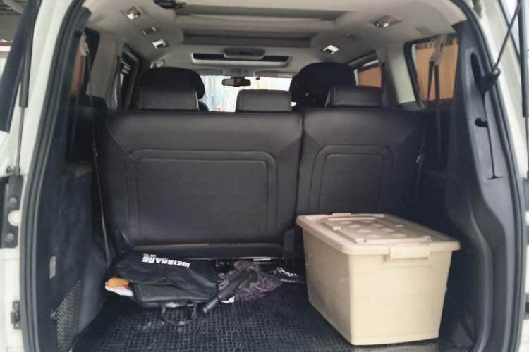 Used SAIC MAXUS G10 2016 2.0T Automatic Luxury Executive Edition