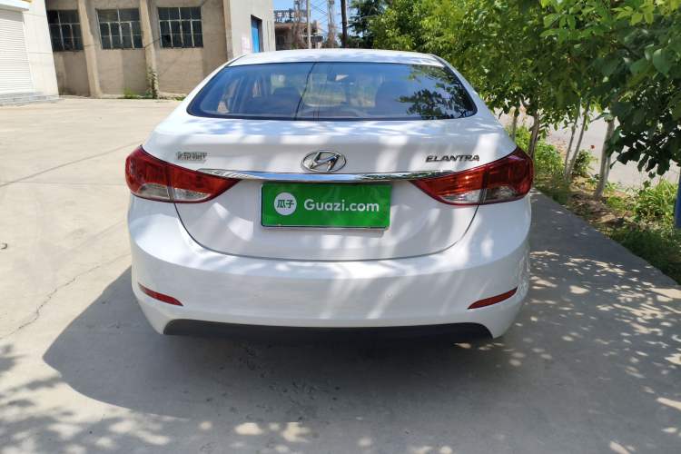 Used Hyundai Elantra 2015 1.6L Automatic Leading Model
