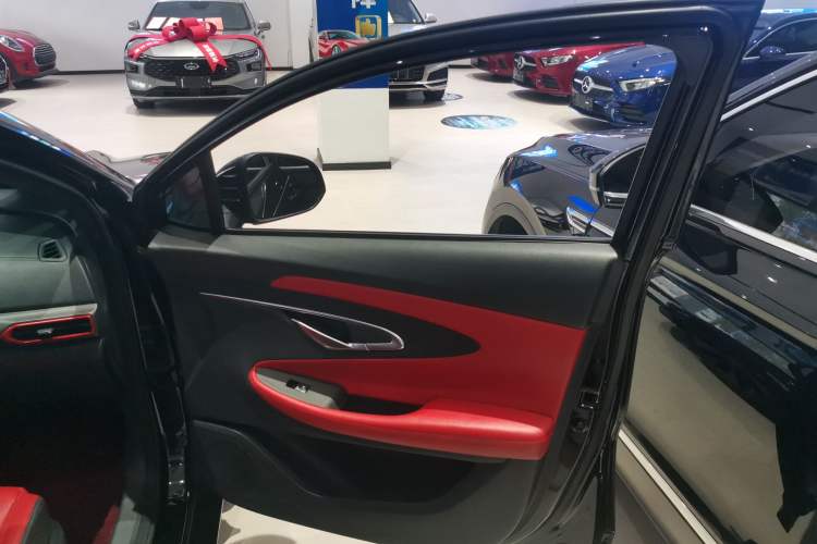 Used Changan UNI-T 2020 1.5T Prestige Version
